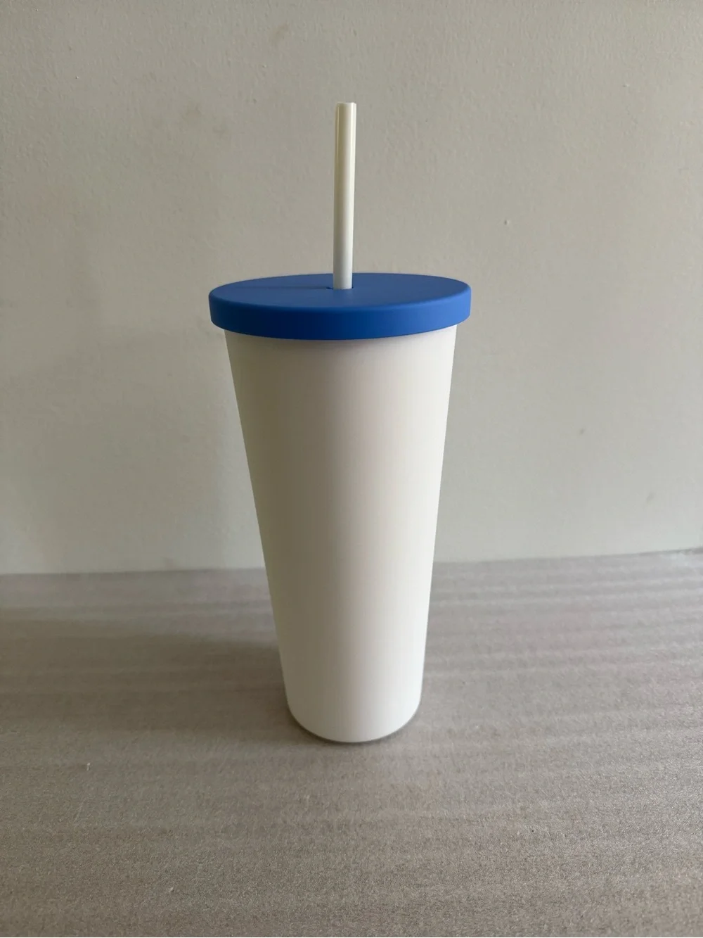 New Dolly Parton 20oz Tumbler with Straw